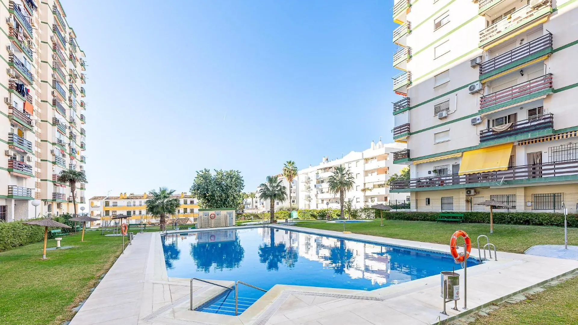 Apartment 797 Holiday Rentals - Acogedor Apartamento Con Hermosas Vistas Benalmadena